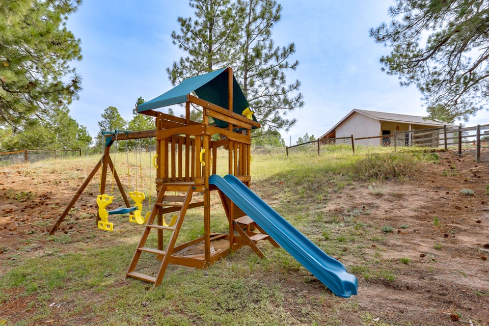 Families w/ Pets! Mtn-View Parker Home Near Golf House in Colorado