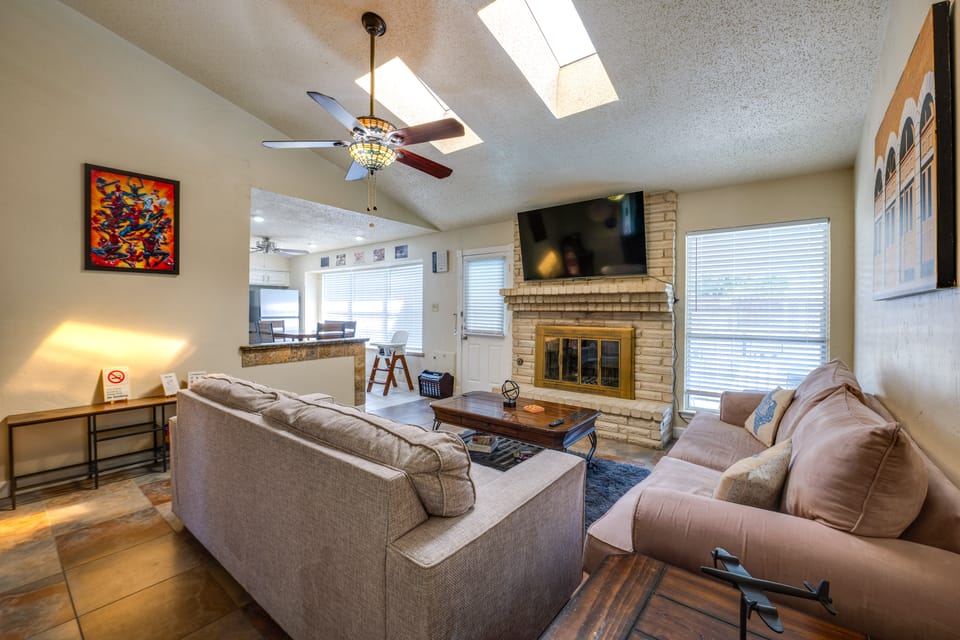 Family-Friendly Home w/ Hot Tub in San Antonio! House in San Antonio