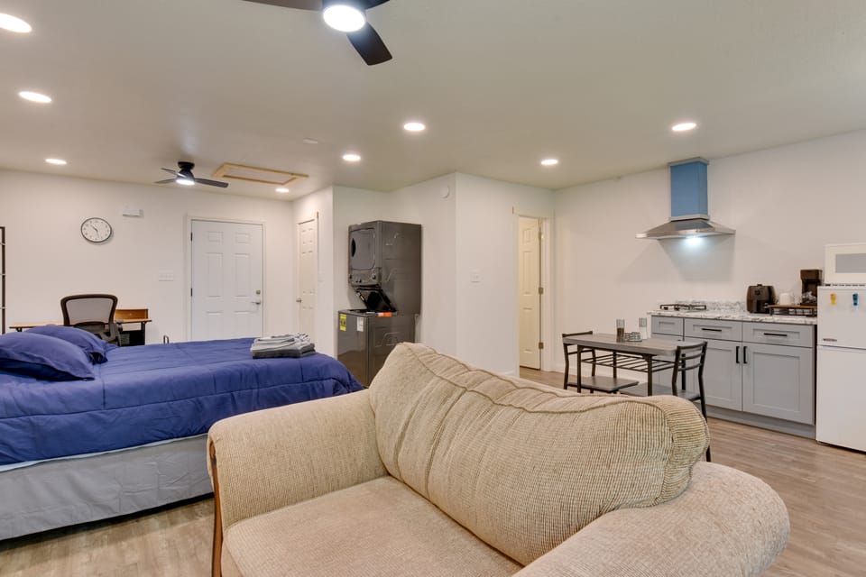 2 Red Level Rentals on a Working Farm! Apartment in Alabama