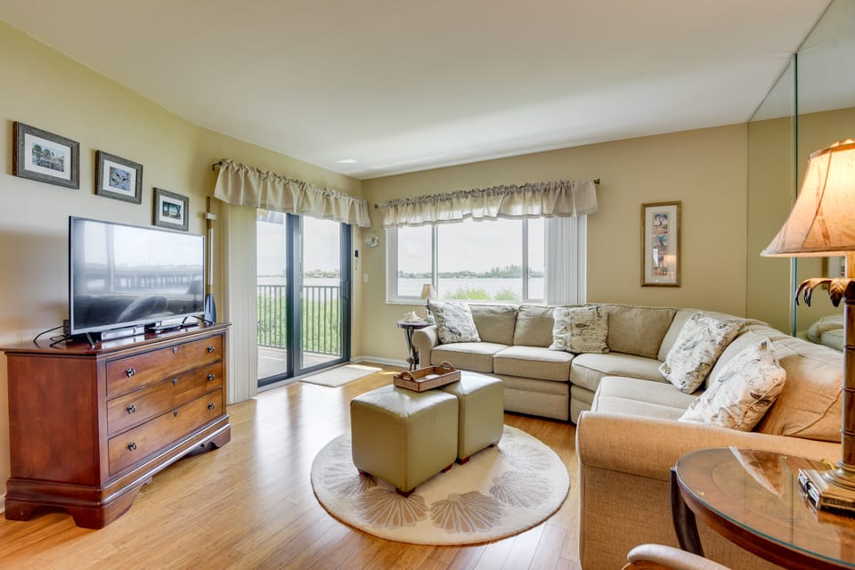 Steps to Sand! Extended Bradenton Beach Getaway Apartment in Bradenton Beach