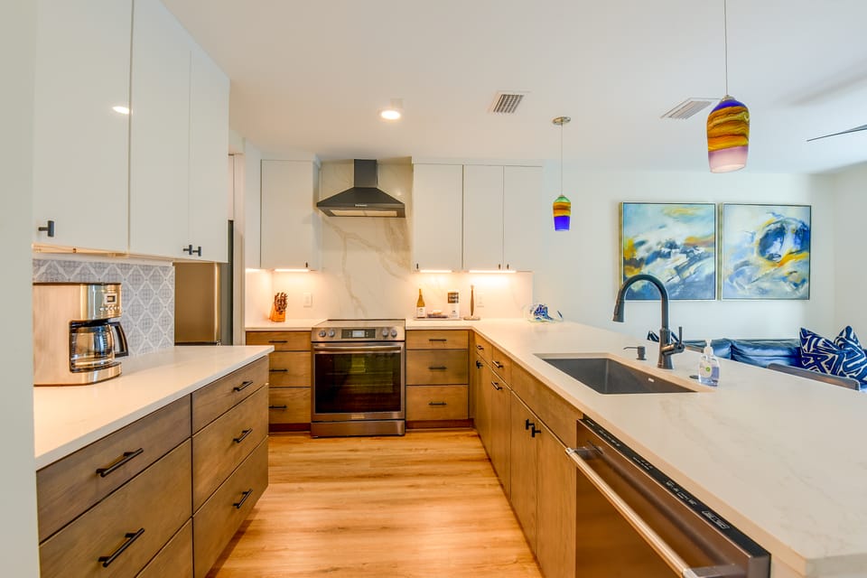 Steps to Blue Mountain Beach! 30A Getaway w/ Deck Apartment in South Walton County