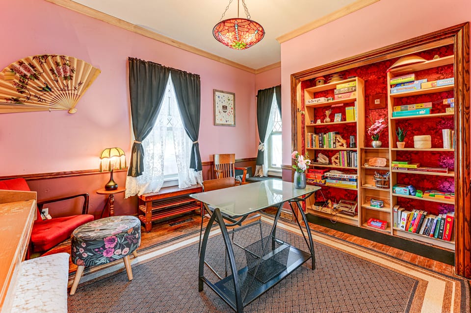 Historic Des Moines Home: Great for Families! House in Des Moines