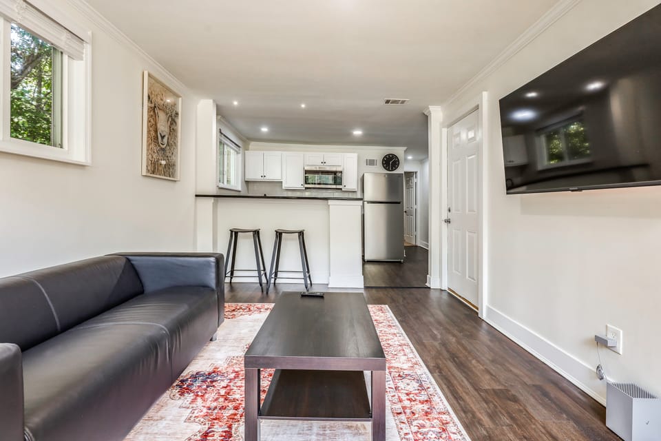 Cincinnati-Area Condo: Near Shops & Dining Apartment in Ohio