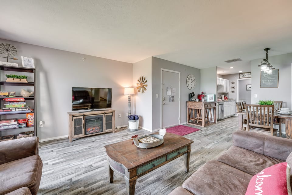 Branson Condo Near Shows, Dining & Table Rock Lake Apartment in Branson