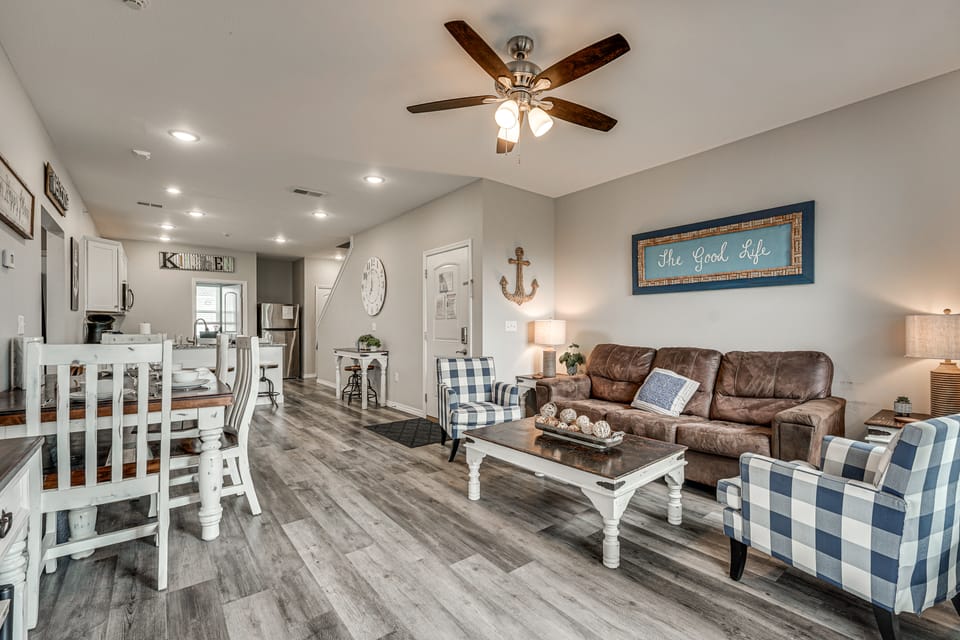 Branson Getaway Near SDC, TRL with views of Strip Apartment in Branson