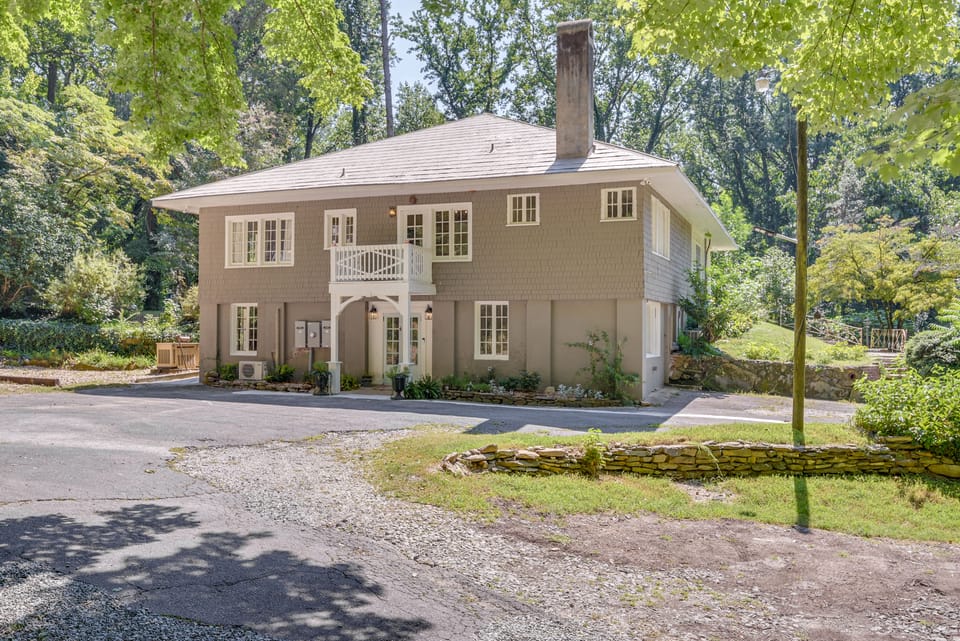 Tryon Equestrian Home Near Wine Country & Hiking House in North Carolina