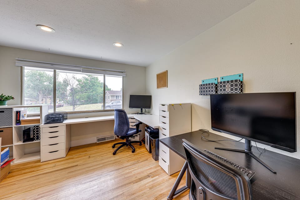 Centrally located-downtown, stadium, red rocks House in Lakewood