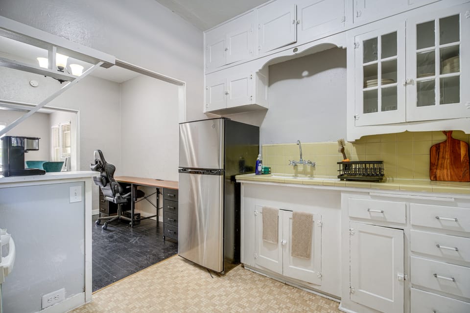 San Antonio Studio Near Dining, Pearl District Apartment in San Antonio