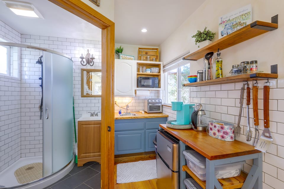 The Cozy Country Orchard Cottage in Olathe! Apartment in Colorado