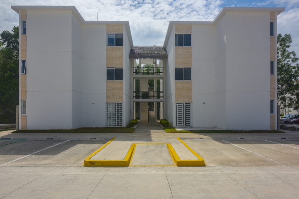 3 Mi to Beach! Condo w/ Pool in Puerto Morelos Apartment in State of Quintana Roo
