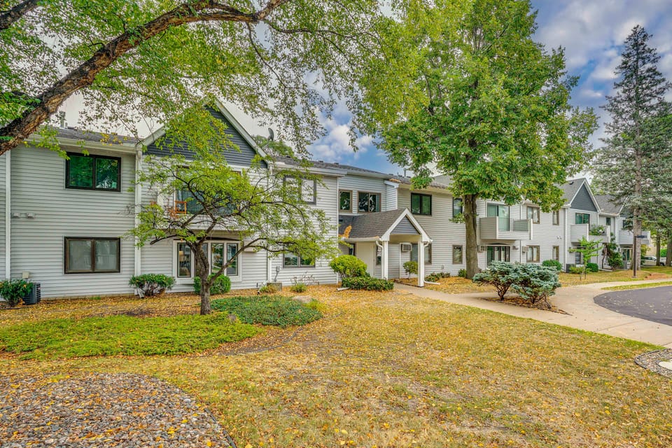 Idyllic Gem Near Minnehaha Falls! Apartment in Minneapolis