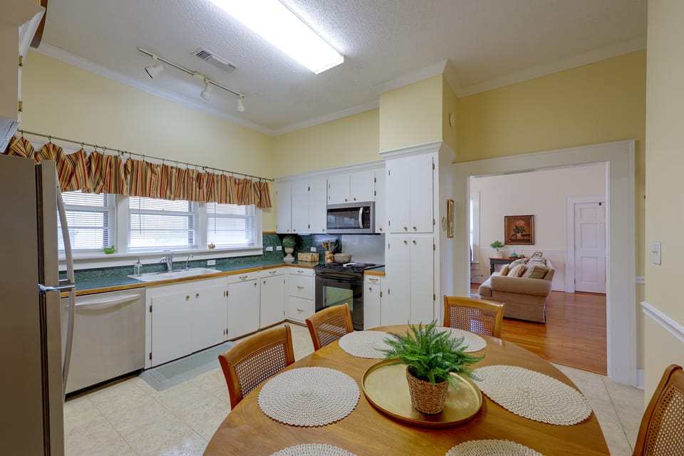 Peaceful Rayville Retreat, Day Trip to Monroe! House in Louisiana