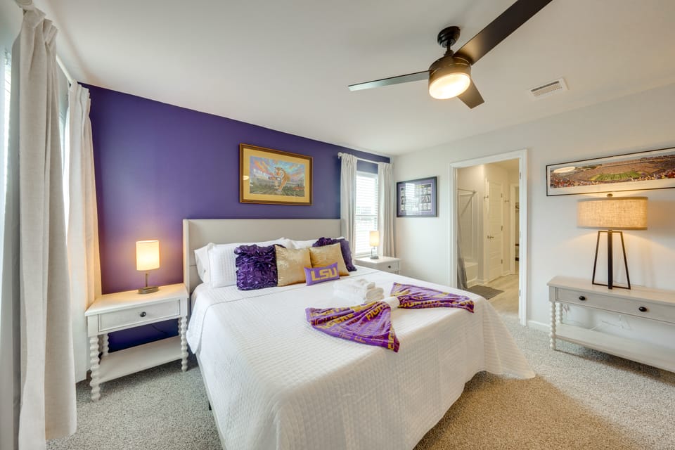 Stadium Stay Hideaway - Walk to LSU | New Home House in Baton Rouge