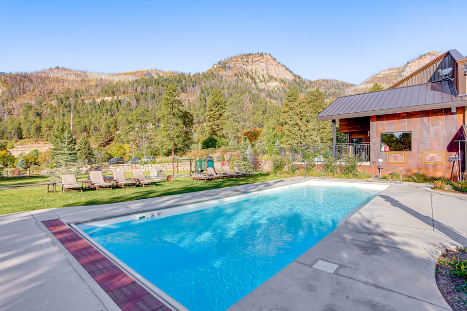 Glacier Club, Pool Access! San Juan Mountain Condo Apartment in Durango