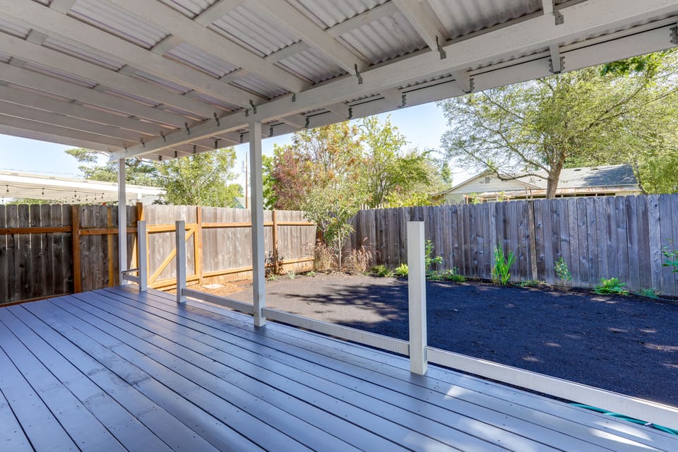 3 Mi to Dtwn & University! Central Eugene Duplex Apartment in Eugene