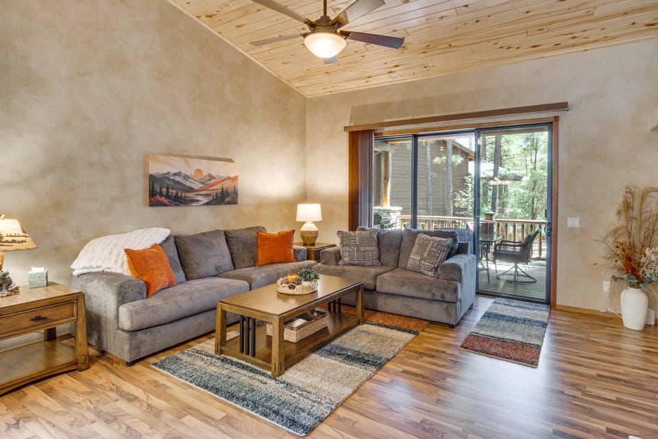 Crisp Mountain Air & Peaceful Pines Retreat Apartment in Show Low