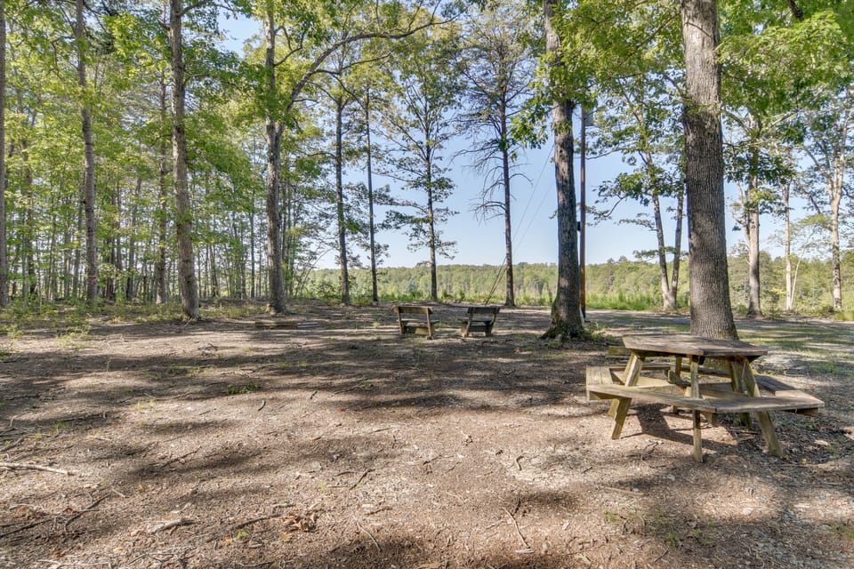 Quiet Extended Stay Near Rivanna River House in Shenandoah Valley