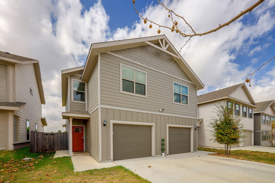 Gated 3BR Townhome Near Hospitals | Private Patio Apartment in San Antonio