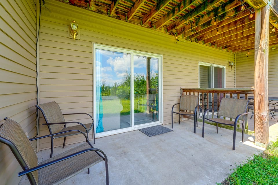 Sleeps 16! — Side-By-Side Condos — Family Friendly Apartment in Branson