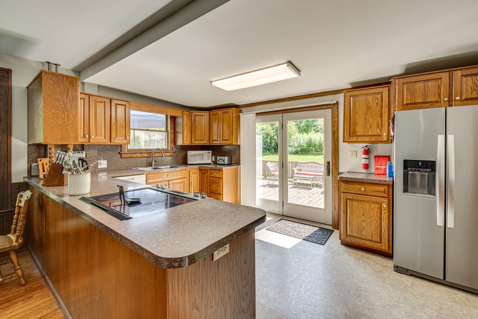 Family Home Near PSU & Tussey Mountain! House in Pennsylvania