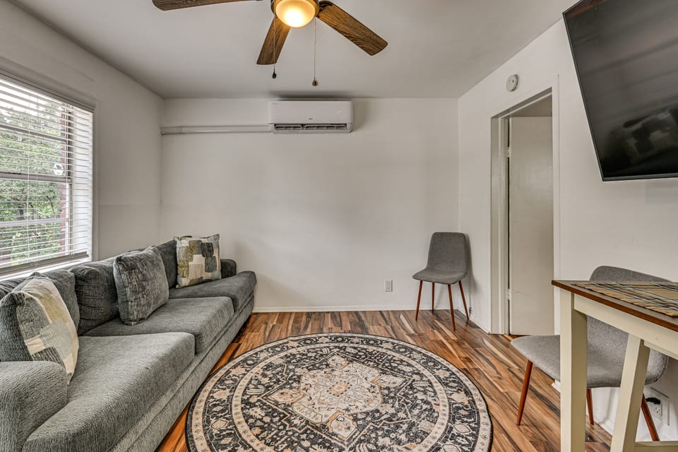 South Tampa Apt Near MacDill & Bayshore Apartment in Tampa