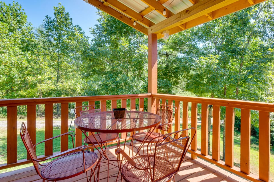 4 Mi to Cherokee Lake! Wooded Escape Near Hiking House in North Carolina