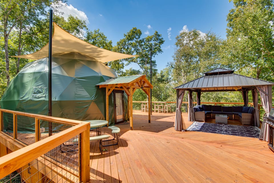 Hike, Ride, Fish, Golf, Stargaze, Creekside, Relax House in Tennessee
