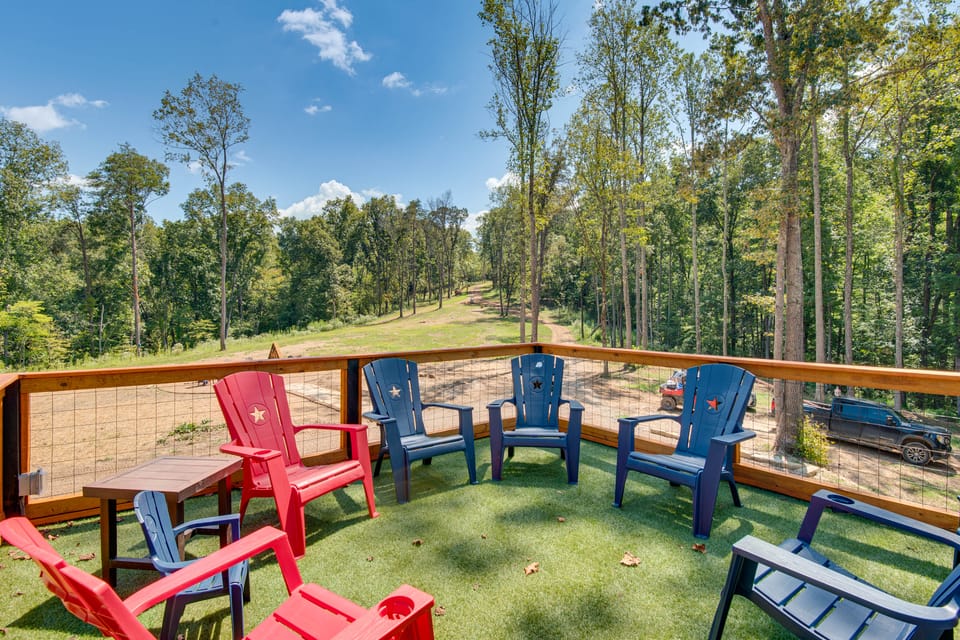 Hike, Ride, Fish, Golf, Stargaze, Creekside, Relax House in Tennessee