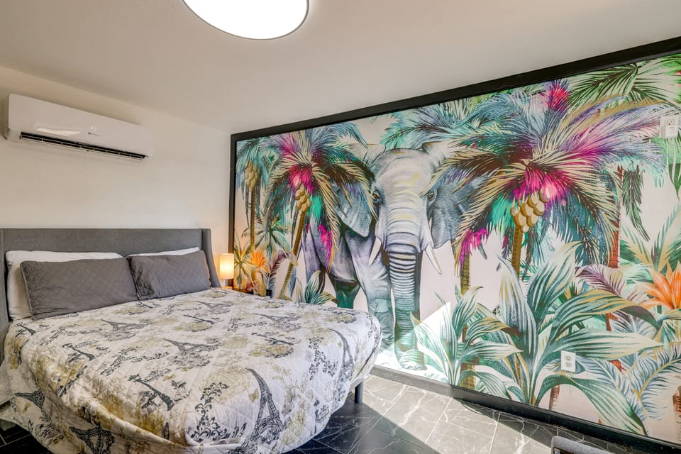 Phoenix Studio Near Downtown w/ Step-Free Entry Apartment in Phoenix