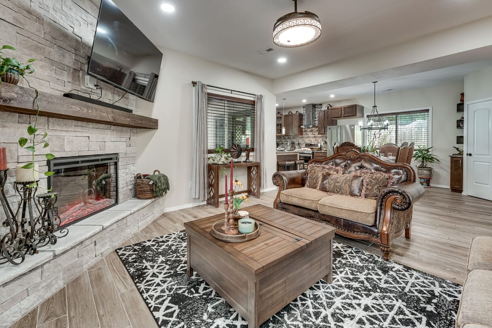 Patio, Porch + Fire Pit! Family Home By Branson House in Missouri