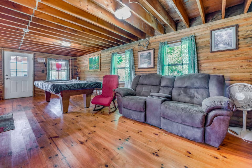 100-Acre Milan Cabin w/ Fire Pit & Shared Pond! House in Pennsylvania