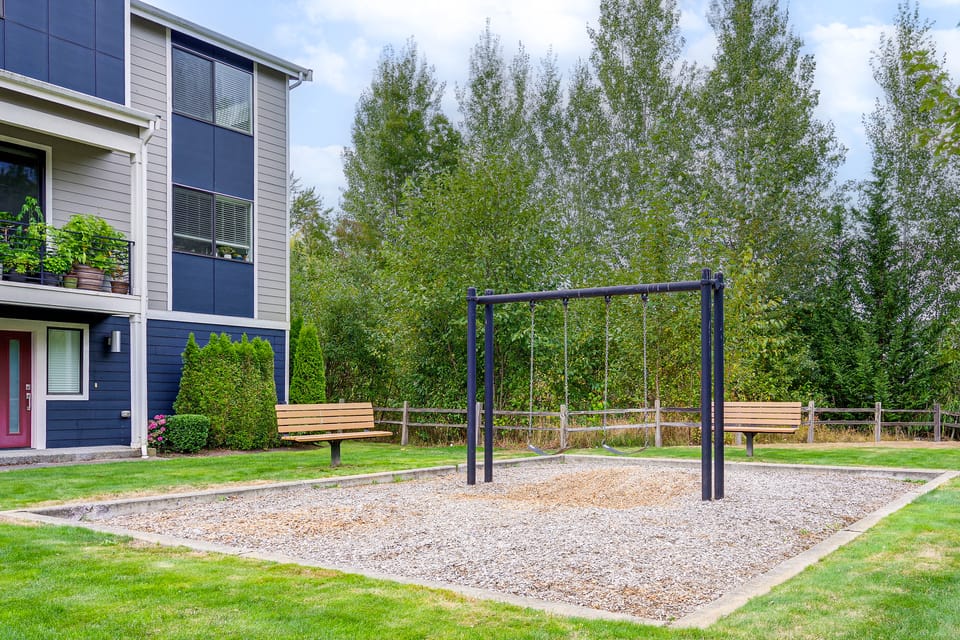 All-Seasons Everett Escape w/ Private Balcony! Apartment in Everett