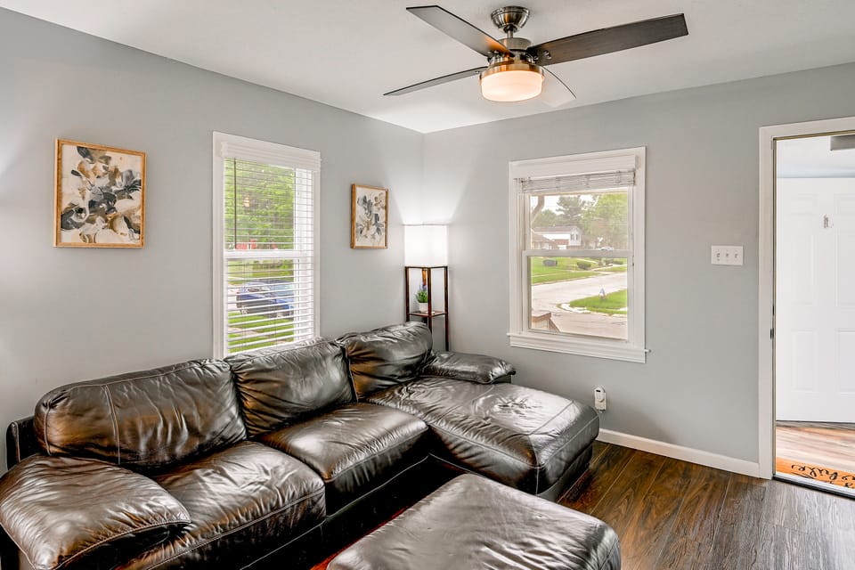 4 Mi to Notre Dame: 2BR South Bend Home House in South Bend