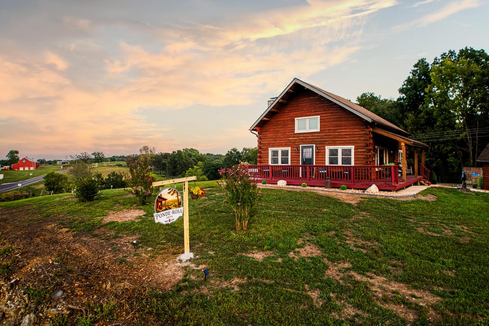 'Ponde-Rosa Views' Cabin Retreat w/ a View! House in Missouri