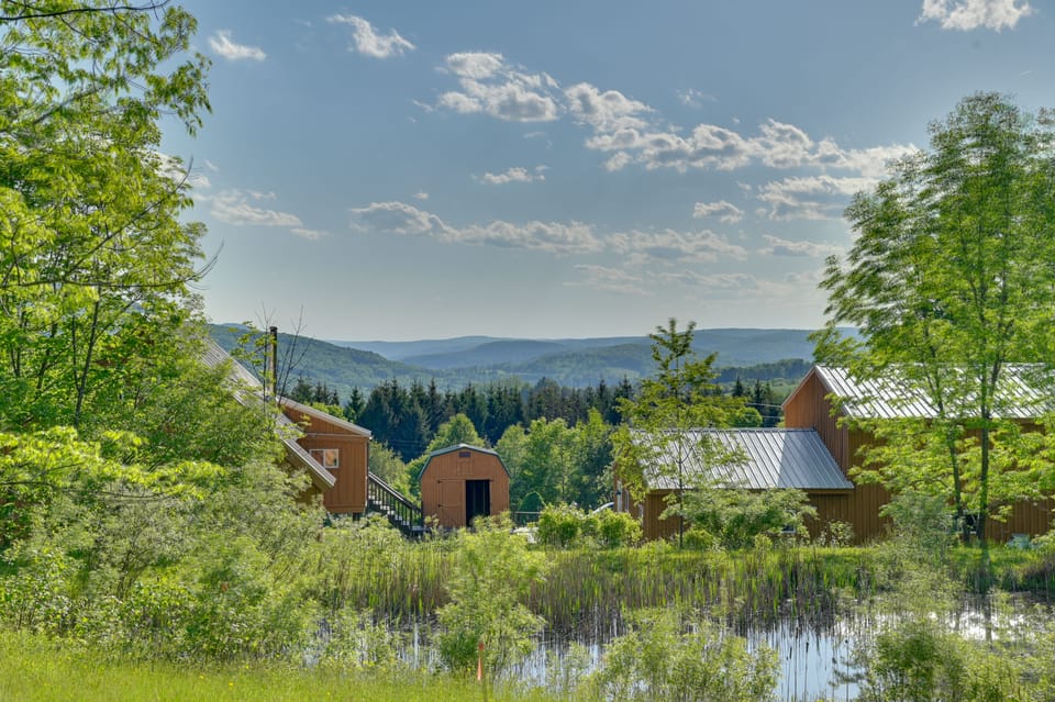 Hike, Fish & Unwind! Catskills Studio w/ Mtn Views Apartment in Hudson Valley