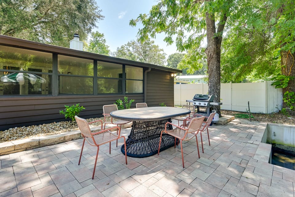 Pelican House: Waterfront w/ Paddleboat and Kayaks House in Florida