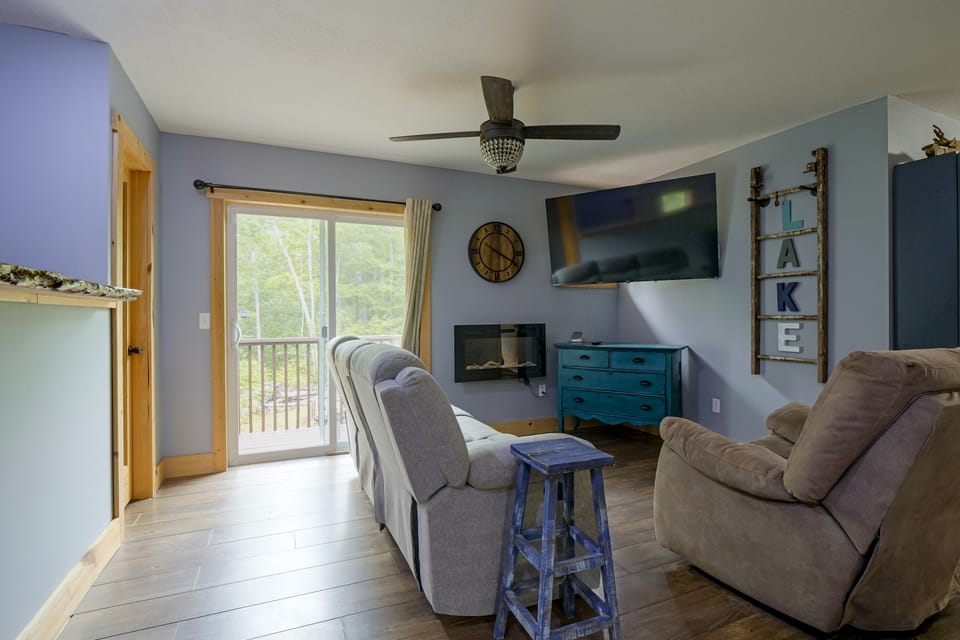 Secluded Hayward Cabin with Hot Tub/on Trailhead House in Wisconsin