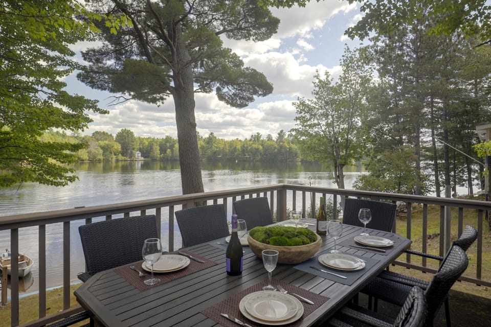 Lakefront Crystal Falls Home w/ Private Dock House in Michigan