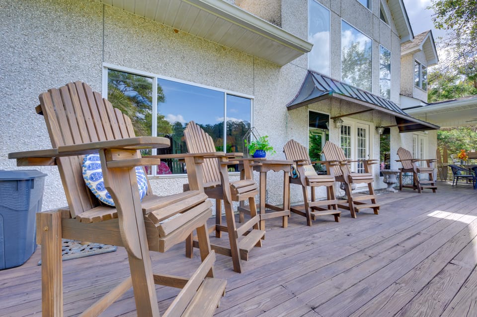 Luxury, 2 Master Suites, Fire Pit, Kayaks House in Lake Sinclair
