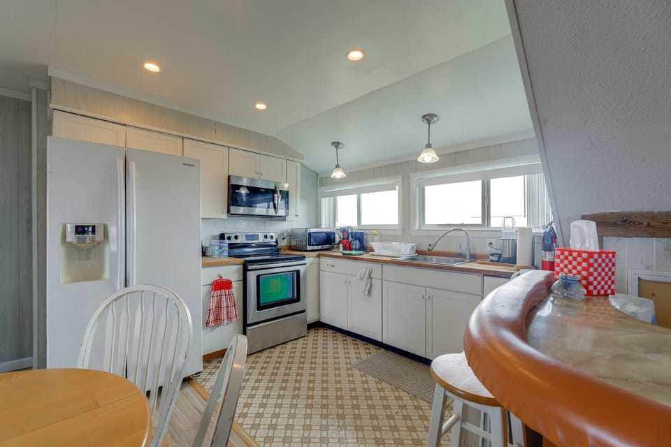 Walk to Ocean! Family Condo in North Topsail Beach Apartment in North Topsail Beach