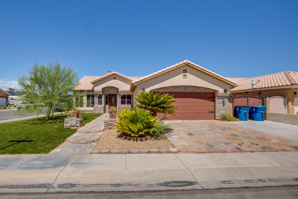 Home w/ Putting Green, 11 Mi to Las Vegas Strip! House in North Las Vegas