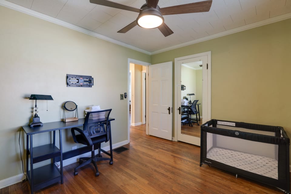 Centrally Located Cincinnati Escape w/ Deck & Yard House in Cincinnati