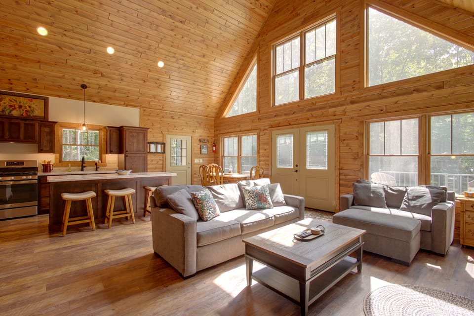 Fire Pit & On-Site Trails! Fish Creek A-Frame House in Door County