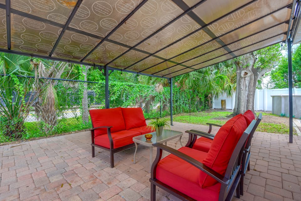 6 Mi to Beach! Home w/ Poolside Oasis in Sarasota House in Sarasota