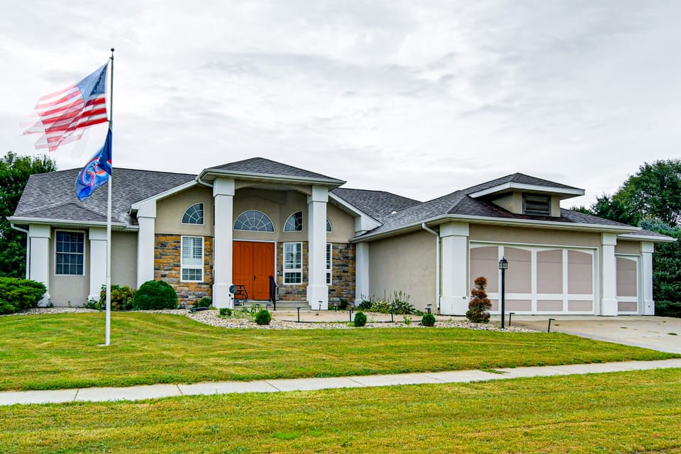 9 Mi to Clear Lake! Cozy Apartment Apartment in Iowa