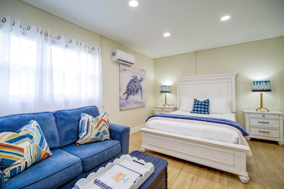 1/2 Mi to Ocean! 'Coastal Charm' Private Suite Apartment in Indian Harbour Beach