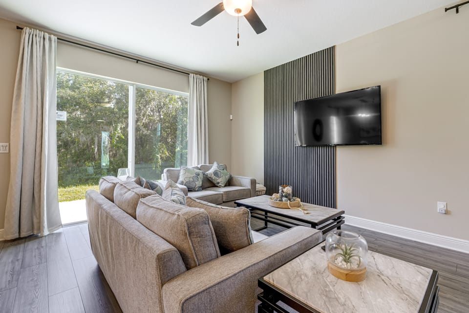 10 Mi to Disney & Old Town! Stylish Family Home House in Osceola County