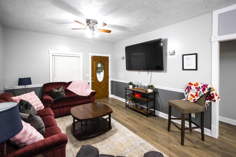 The Play House: Family Retreat 2 Mi to Pawnee Park House in Nebraska