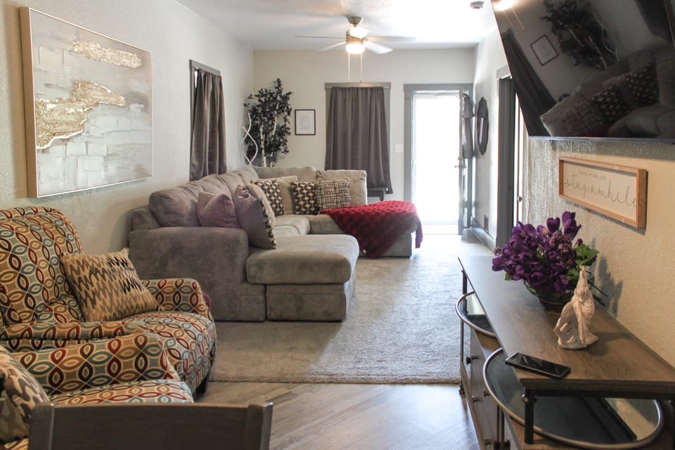 The Hide Out - a Family Getaway in Columbus House in Nebraska