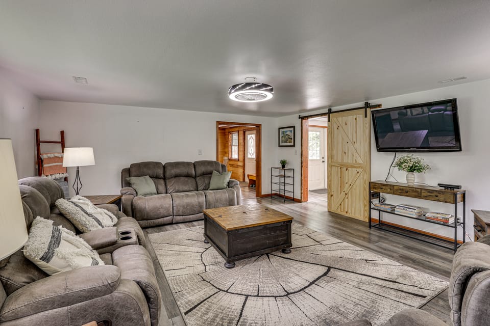 115-Acre Retreat w/ Private Lake in Maysville House in Missouri